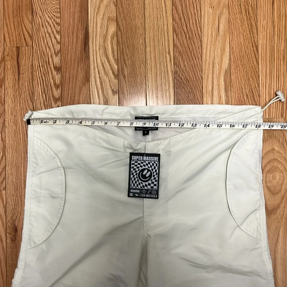 Super Massive Wise Leg Parachute Pants‎ - Small